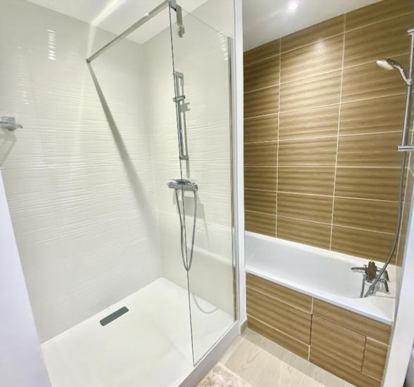 Sublime Appartement 4 Etoiles Neuf T3 Aputeaux 61M2 Proche La Defense, 10M2 De Terrasse Avec Magnifique Vue מראה חיצוני תמונה
